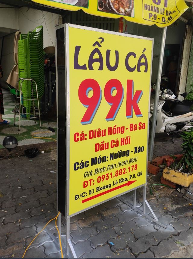 Hộp đèn hiflex 1 mặt, có chân, Hộp đèn đứng bằng chất liệu bạt xuyên đèn, căn và... - 3D Quảng Cáo CN3