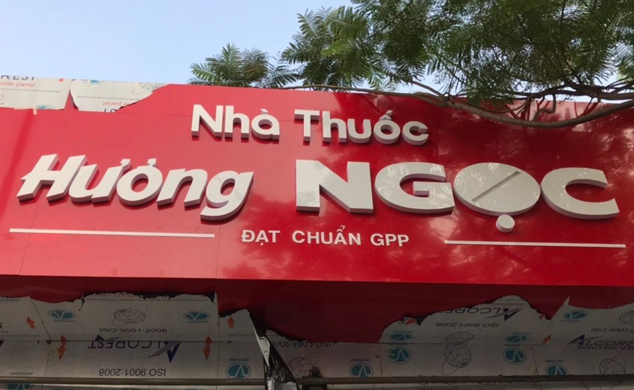 Bảng hiệu alu chữ mica không sáng đèn