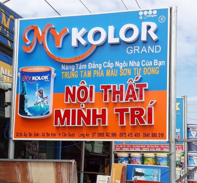 Bảng hiệu alu, nội dung chữ mica nổi khối không đèn, có đèn pha.