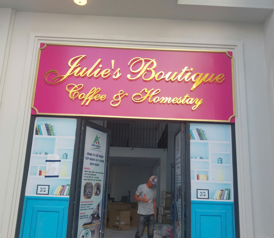 BẢNG HIỆU CHỮ ALU ĐÈN SÁNG CHÂN – QUẢNG CÁO CAO CẤP  VÀ HIỆN ĐẠI