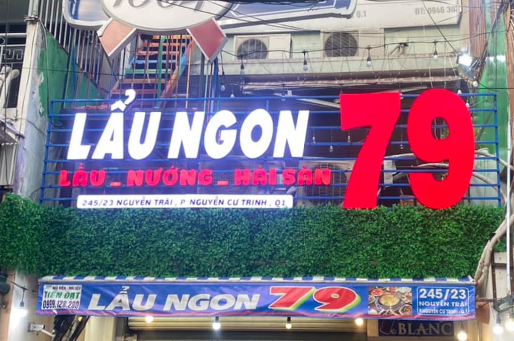 bảng hiệu nền khung sắt, chữ mica đèn sáng mặt đơn giản giá rẻ