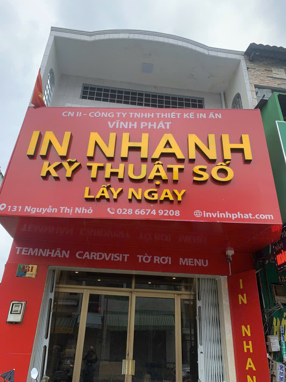 🔥 Bảng Hiệu Quảng Cáo Chữ Nổi Mica – Nền Alu