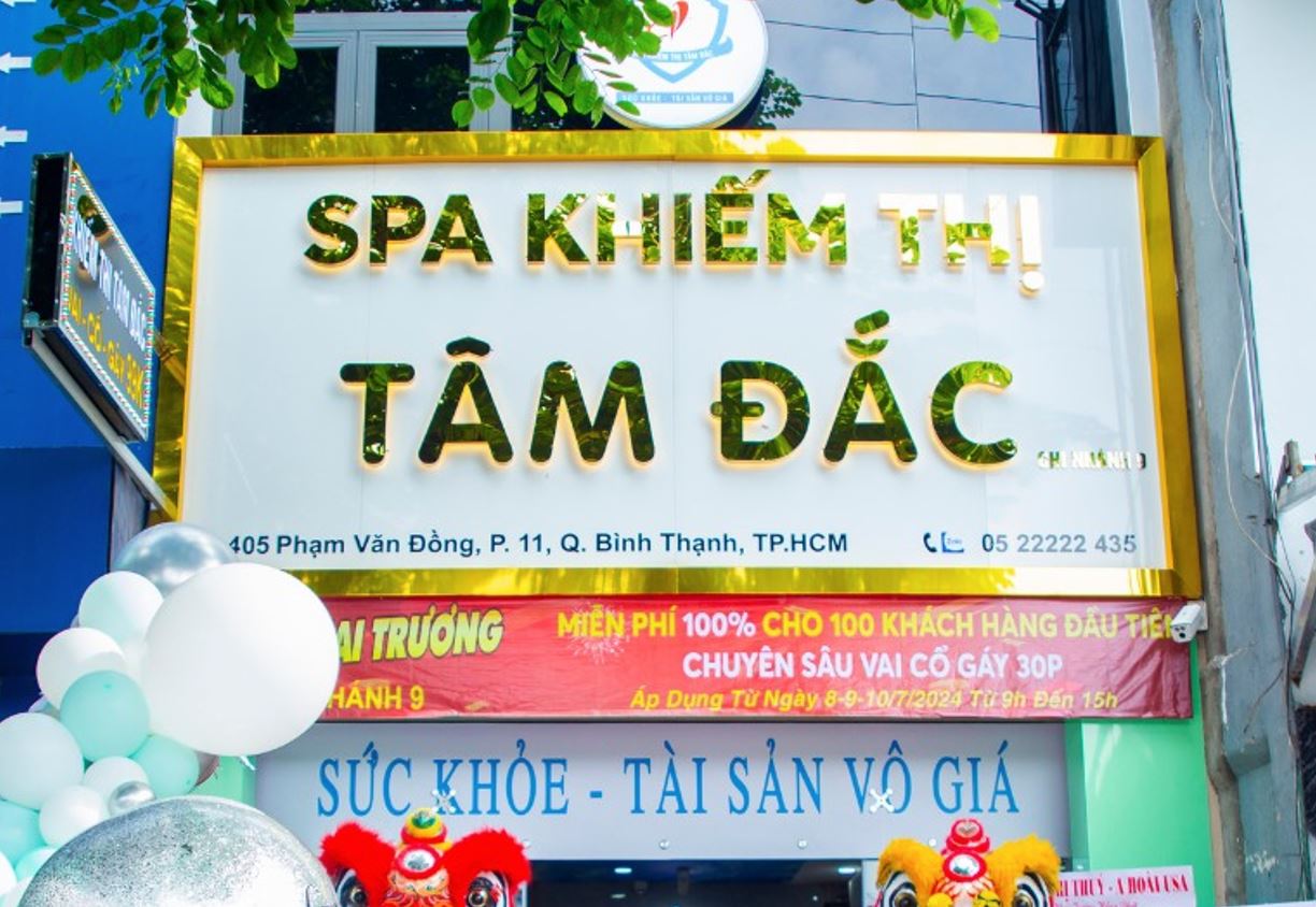 bảng quảng cáo nền trắng chữ alu gương đèn sáng chân, Nền bảng quảng cáo làm bằn... - Quảng Cáo Ad Shop