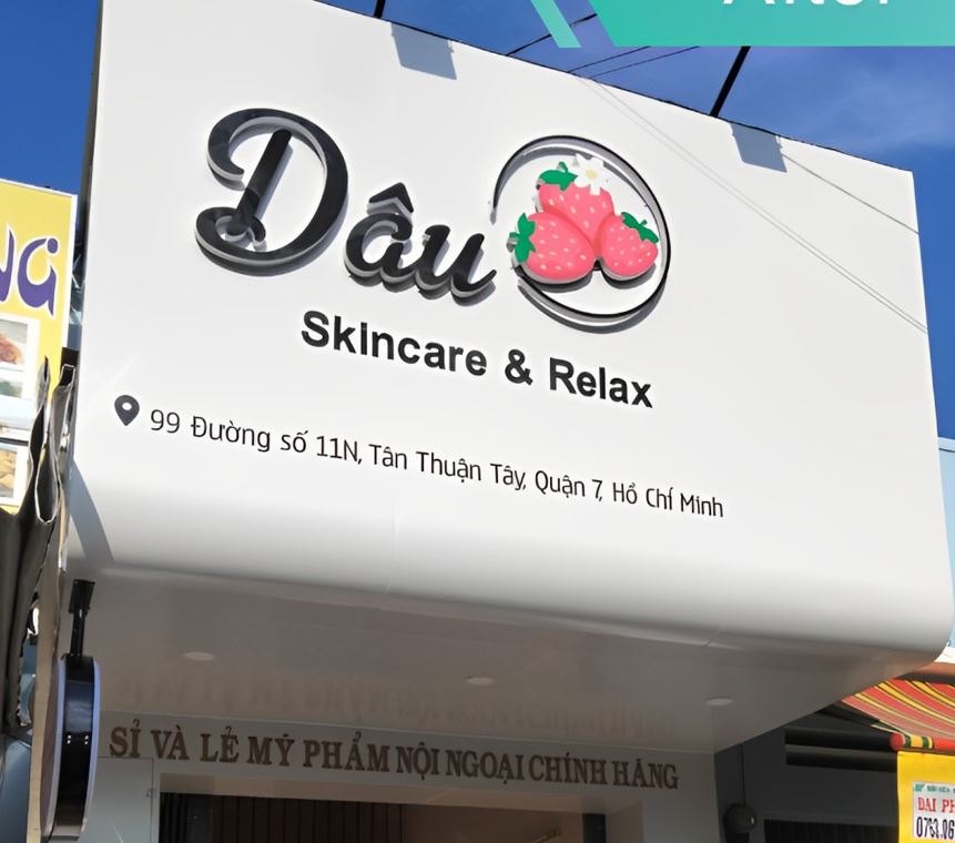 biển hiệu alu bóng, nội dung chữ mica sang trọng