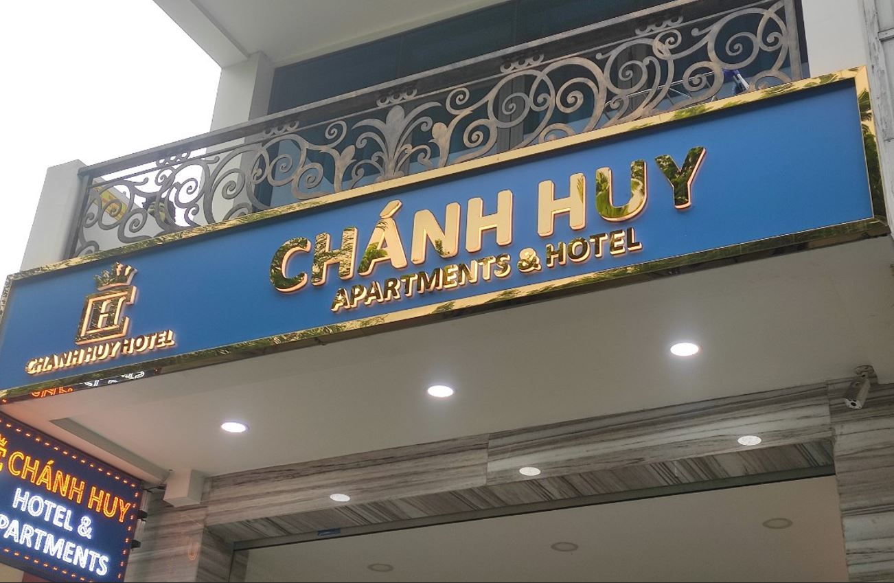 biển hiệu nền alu chữ inox sáng hông cao cấp, Nền biển hiệu bằng alu xanh có viề... - 3D Quảng Cáo CN3