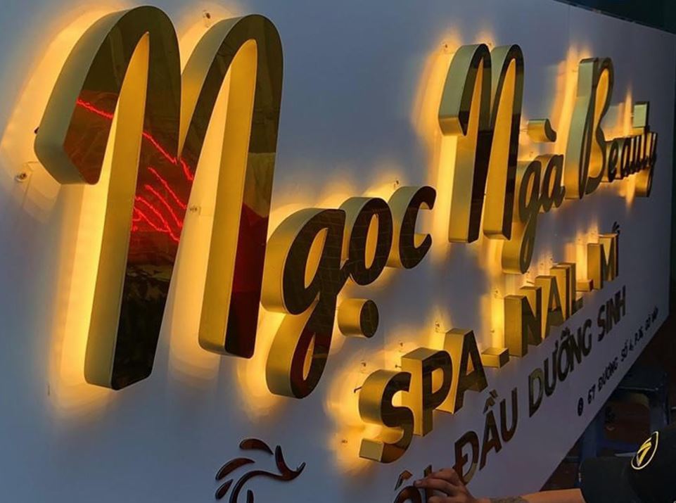 Chữ alu gương có đèn sáng hắt chân giá rẻ, Chữ alu vàng gương uốn nổi khối từ 40... - Quảng Cáo Ad Shop