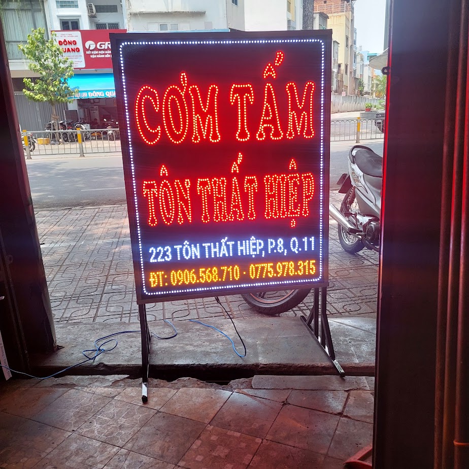 hộp đèn led ruồi quán cơm tấm siêu nổi  giá rẻ, 🌟 Hộp Đ&egrave;n Quảng C&aacute;... - 3D Quảng Cáo CN3