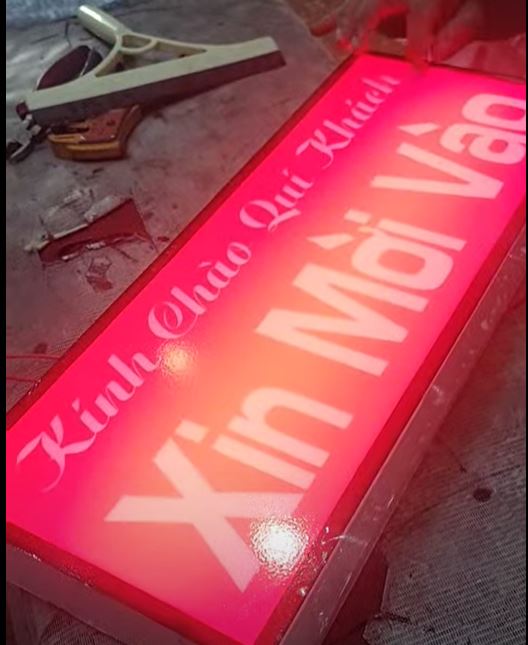 Hộp đèn mica dán decal led full - 1 mặt