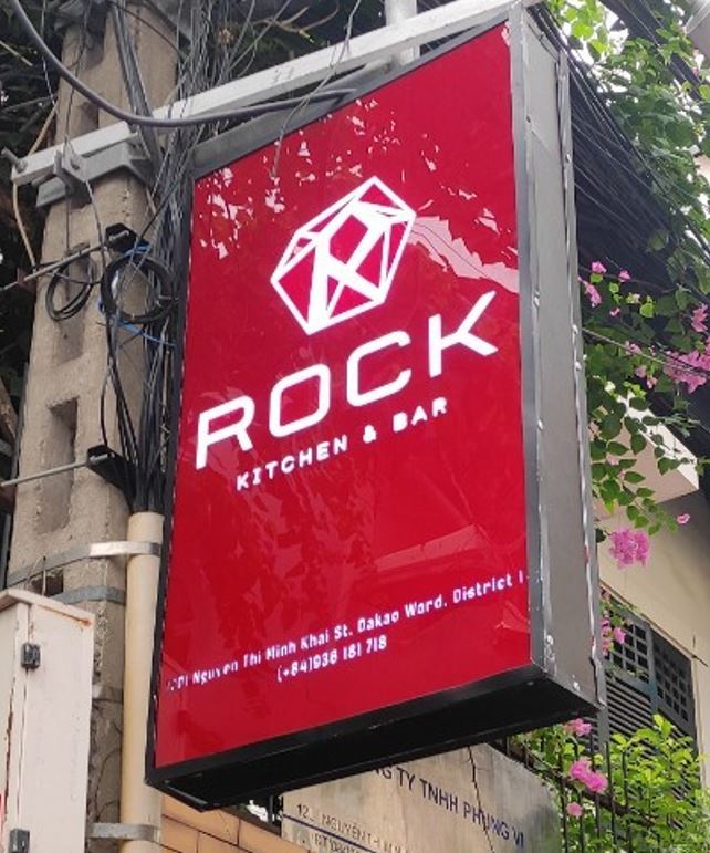 Hộp đèn vẫy mica 2 mặt đèn led